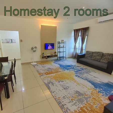 2 Rooms Homestay Deviana Wakaf Che Yeh Кота-Бару Екстер'єр фото